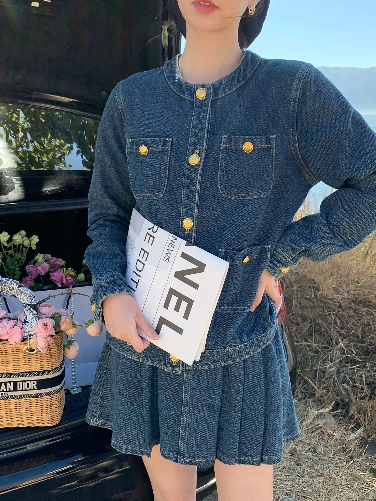 

Синий джинсовый комплект: куртка и юбка, женская весенняя модная повседневная одежда свободного кроя, на пуговицах, устойчивая к сминанию, средней плотности, с длинными рукавами