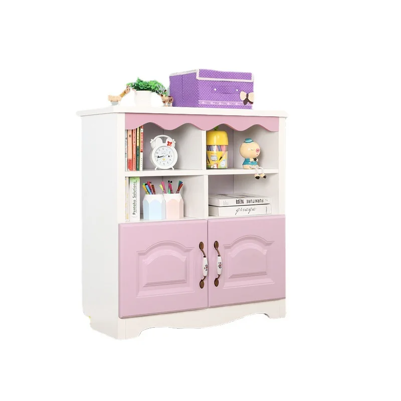 Scaffale per bambini e bambini