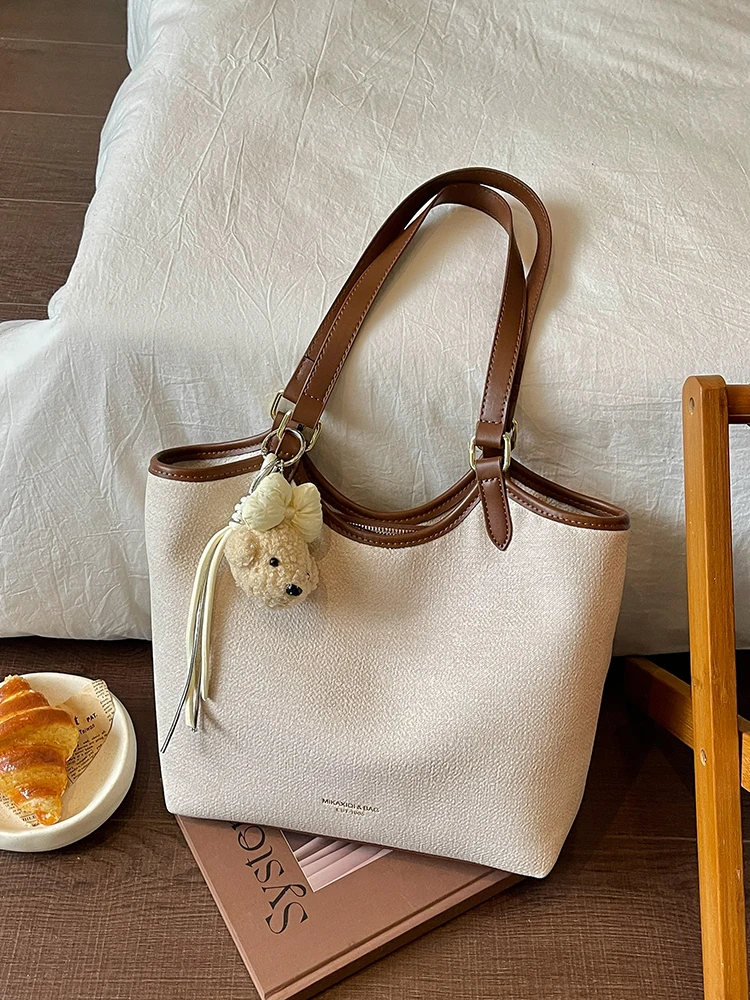 Large Capacity Korean Style Tote Bag Handbag Single Shoulder Bag Commuter Fashion Soft PU Leather Square Shape  Try