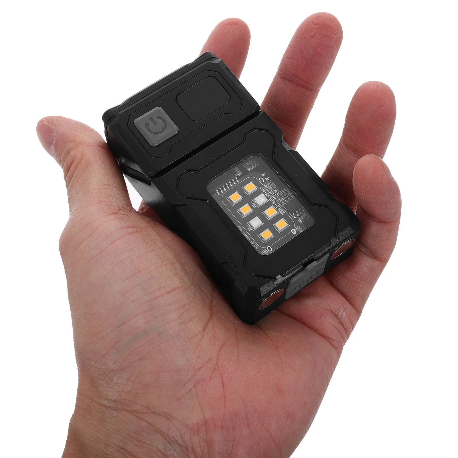 مصباح يدوي LED قابل لإعادة الشحن ومشبك محمول على القبعة ضوء عمل صغير للتخييم والمشي لمسافات طويلة والسفر في حالات الطوارئ