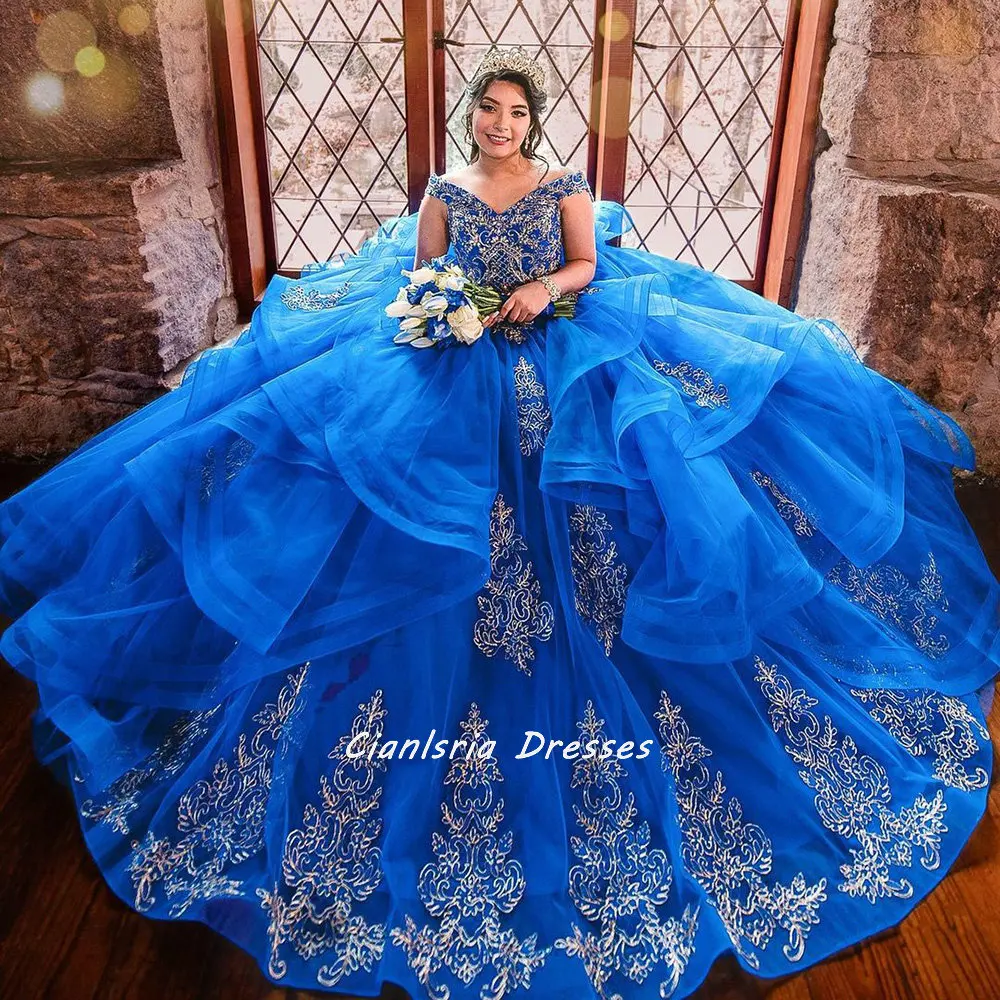 Robe de Bal à Volants Bleue Off The Initiated, Robes de Quinceanera, Appliques Dorées, Corset en Dentelle, Éducative De XV Anos