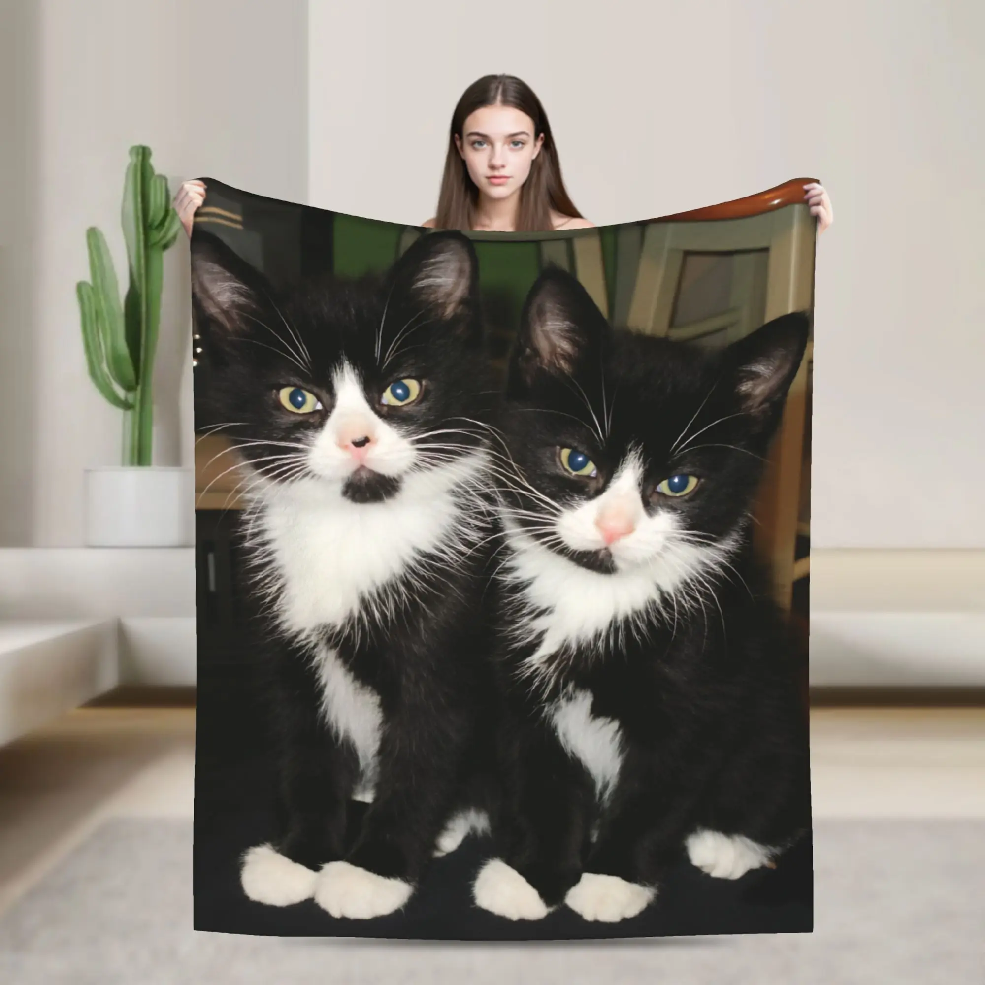Warm BlanketGirls Boys Airplane Travel Black & White Tuxedo Cat Throw Blanket  Flannel Bedspread For Home Decor Sofa Bed Cover
