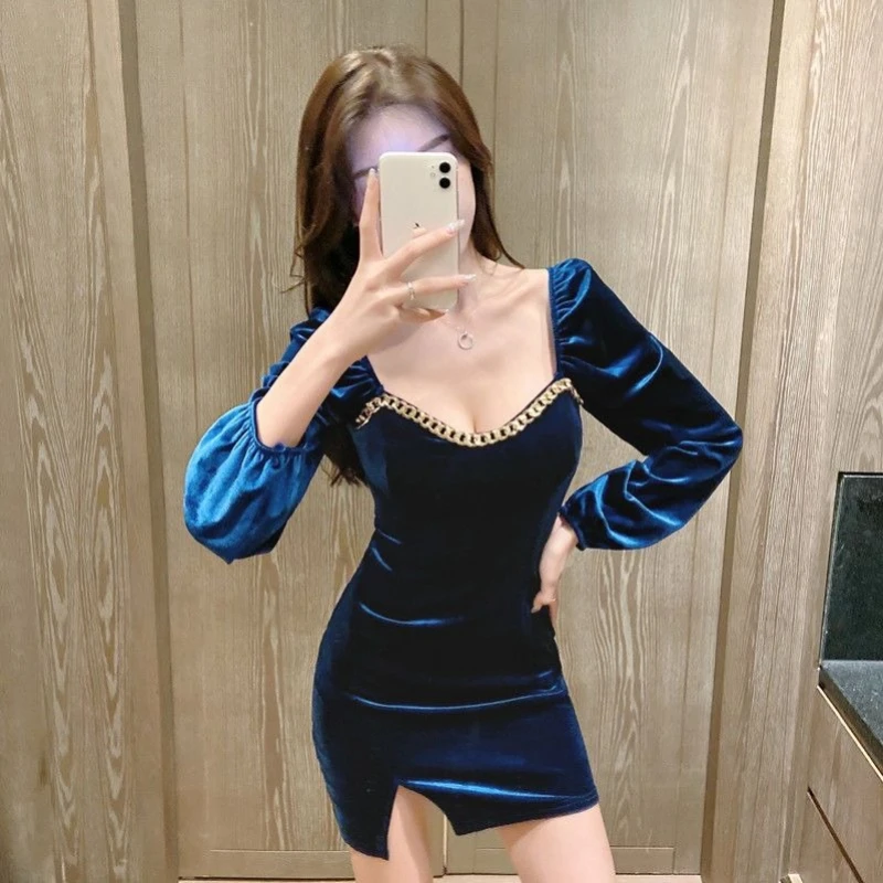 

Черное бархатное платье с квадратным вырезом во французском стиле, с длинными рукавами, короткое, облегающее, для женщин, осеннее, элегантное, стройнящее, фасон «карандаш»