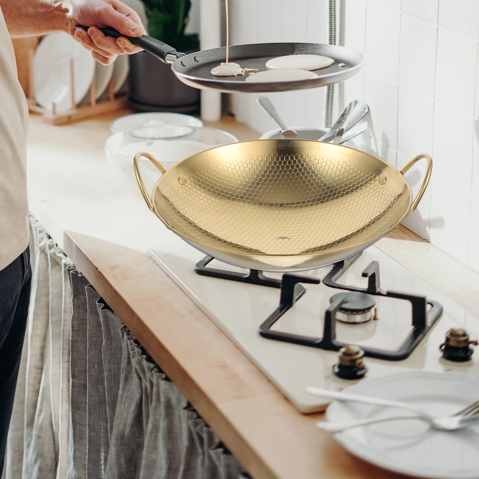 

Durable Stainless Steel Pot With Smooth Surface Small Pots For Cooking Shabu Pan Metal Kitchen Cooking Pot For Family Meals