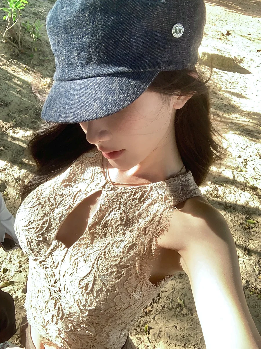 

Achi White Lace Embroidered Strap Vest Women's Slim Fit ort Svel Top Hollow out Ne Hanging Design Cotton Nylon Blend