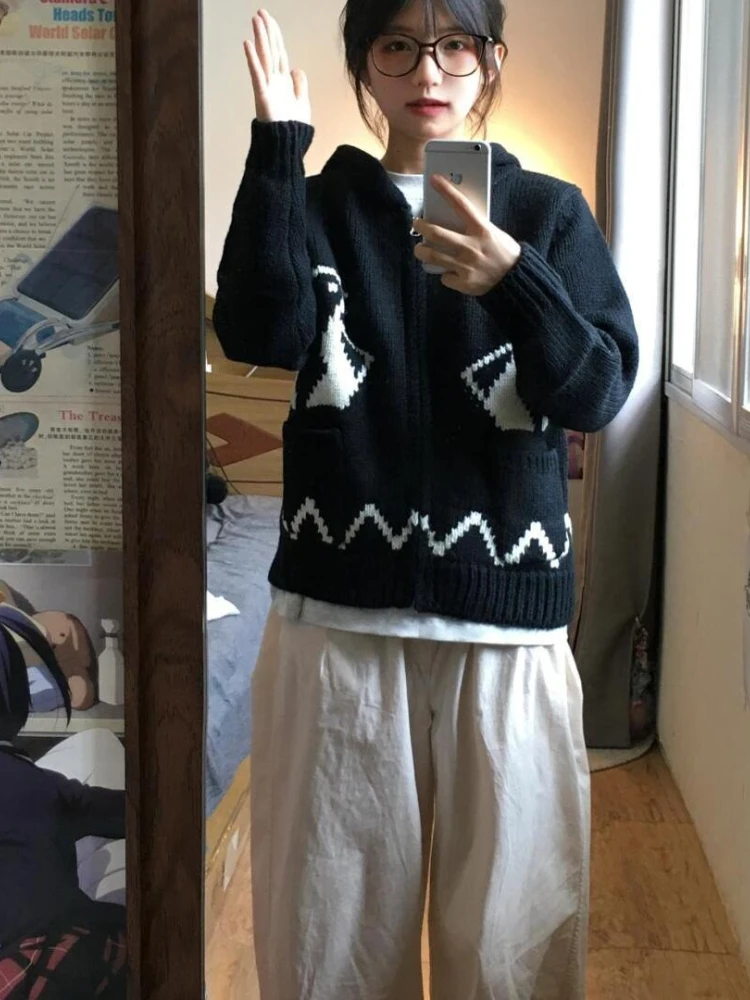 

Кардиган в консервативном стиле с карманами на молнии, жаккардовые вязаные топы контрастного цвета с капюшоном, новинка 2025 года, свитера, модная универсальная женская одежда