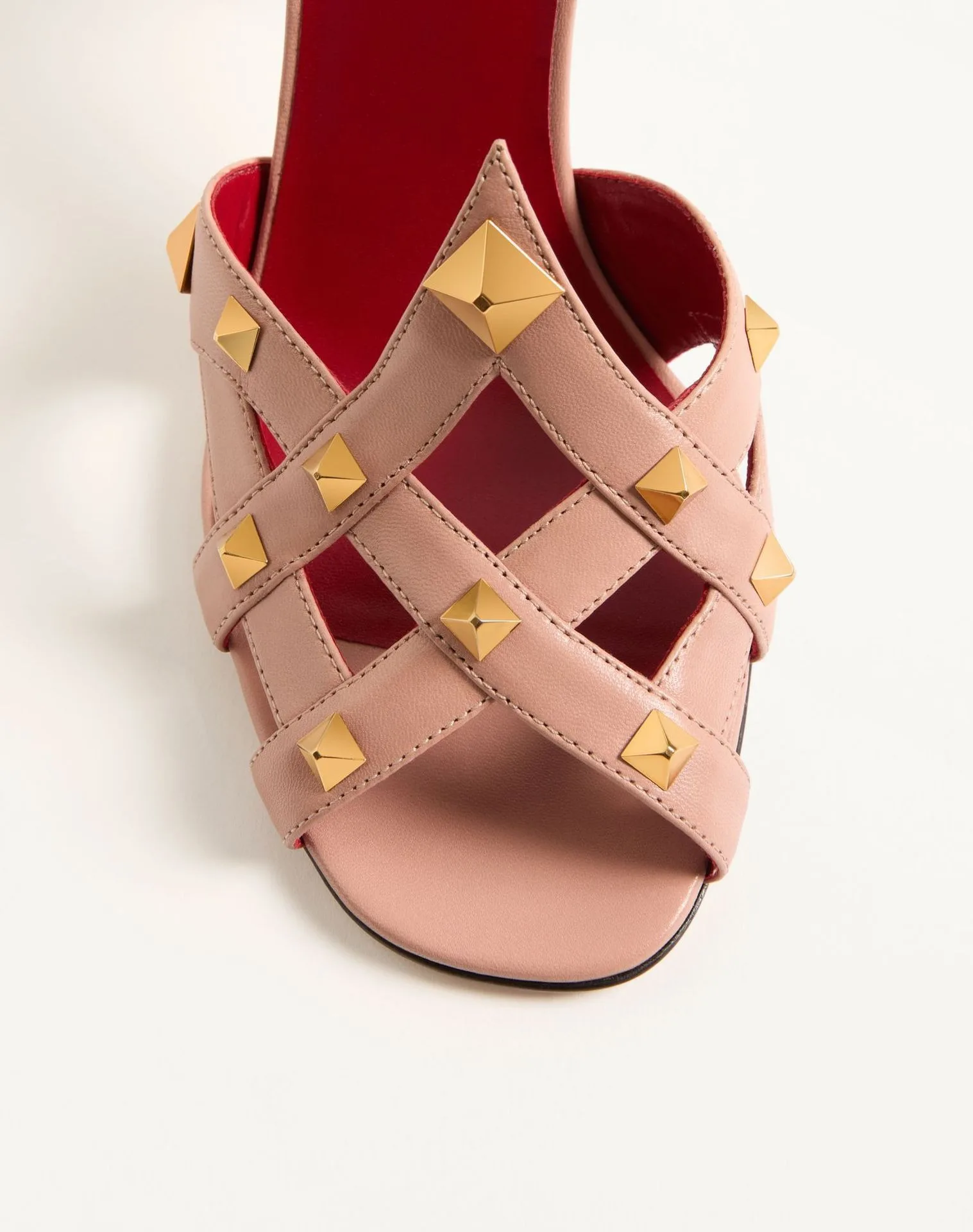 Sandalias mujer tacón alto remaches