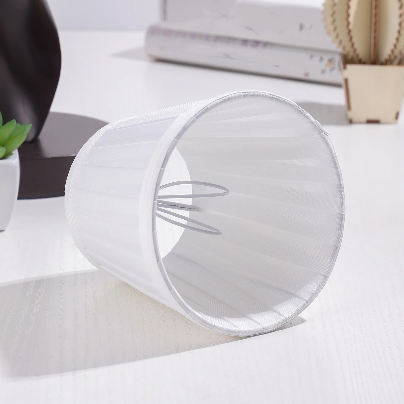 

White European Style Foldable Cloth Lampshade Modern Decorative Chandelier Lampshade Lamp Cover for Home Decoration