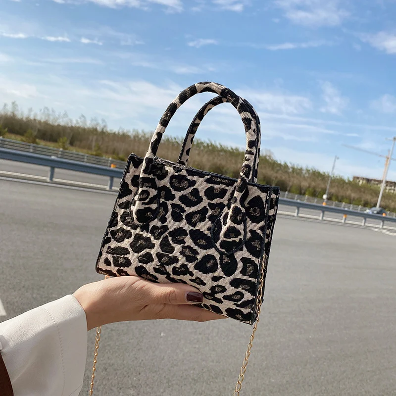 French Texture Female 2021 New Leopard Trend Portable Shopping Large Capacity Woolen Square Bag Designer Handbag