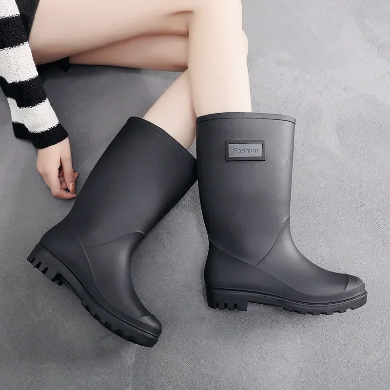 Mid-calf Rain Boots Women Fashion Rubber Shoes Autumn Slip on Ankle Rain Boots Winter Boots for Women Waterproof Work Botas Agua