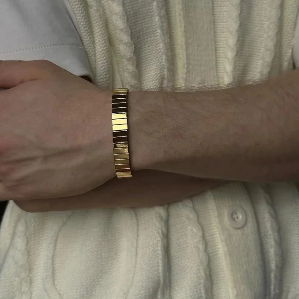 Modische Edelstahl-Armreifen (9 mm) für Herren, einfaches Imitations-Armband, trendiger Party-Schmuck für Damen. – Detail 2
