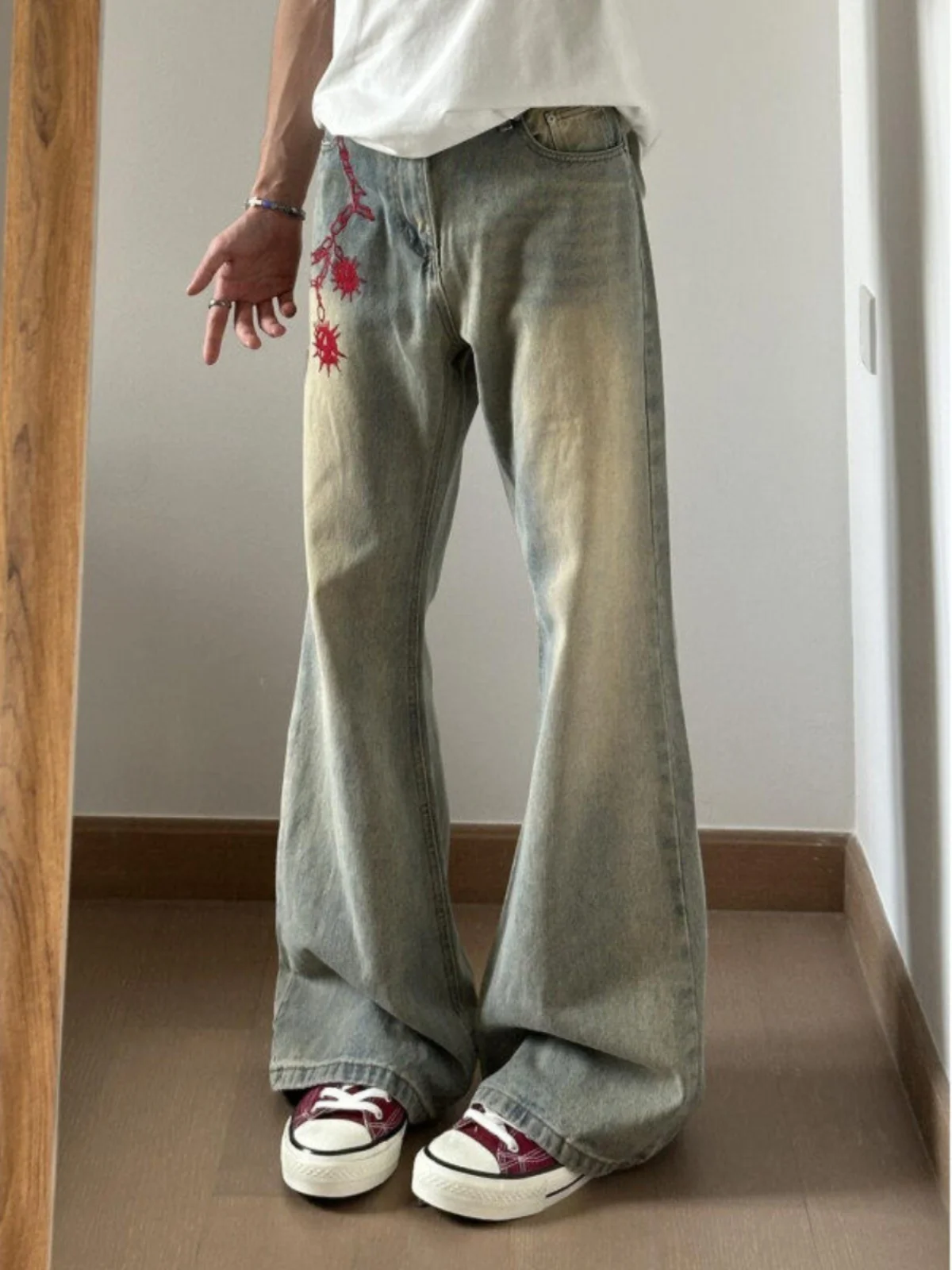 

Мужские джинсы в американском ретро-стиле, прямые, слегка расклешенные, с вышивкой, молодежные, модные, брендовые, в стиле High Street