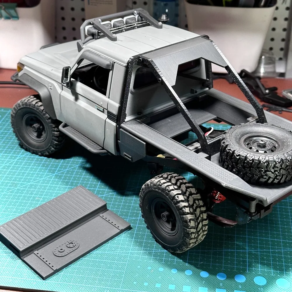 Exterior Mood Decor Parts Custom For MN82 1/12 RC Off Road Semi‑Truck Modification Ornament Replacement RC Vehicle Accessories