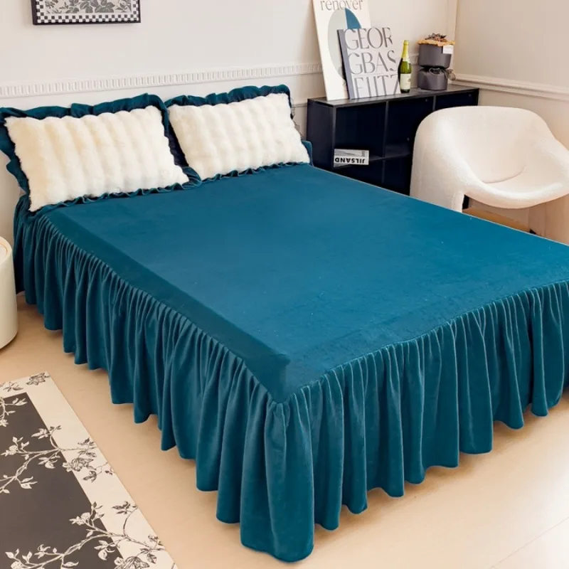 

2025 new solid color double-sided milk fleece bed skirt single piece no pillowcase winter flower household bed skirt