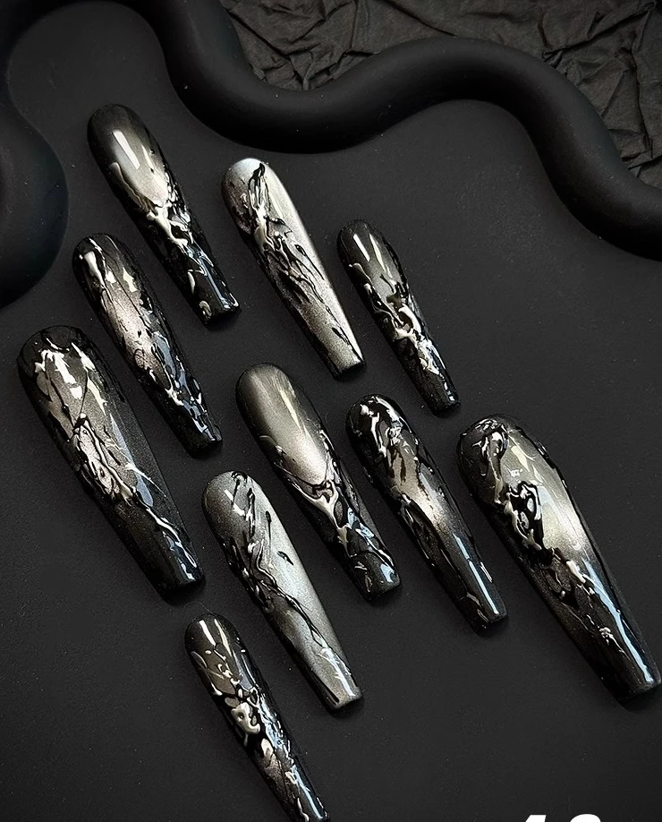 

C + Liquid Black Mirror, Manicure Wearing Nail Black Silver Hand-painted Handmade Glass Beads Cat Eye Dark Nail Piece