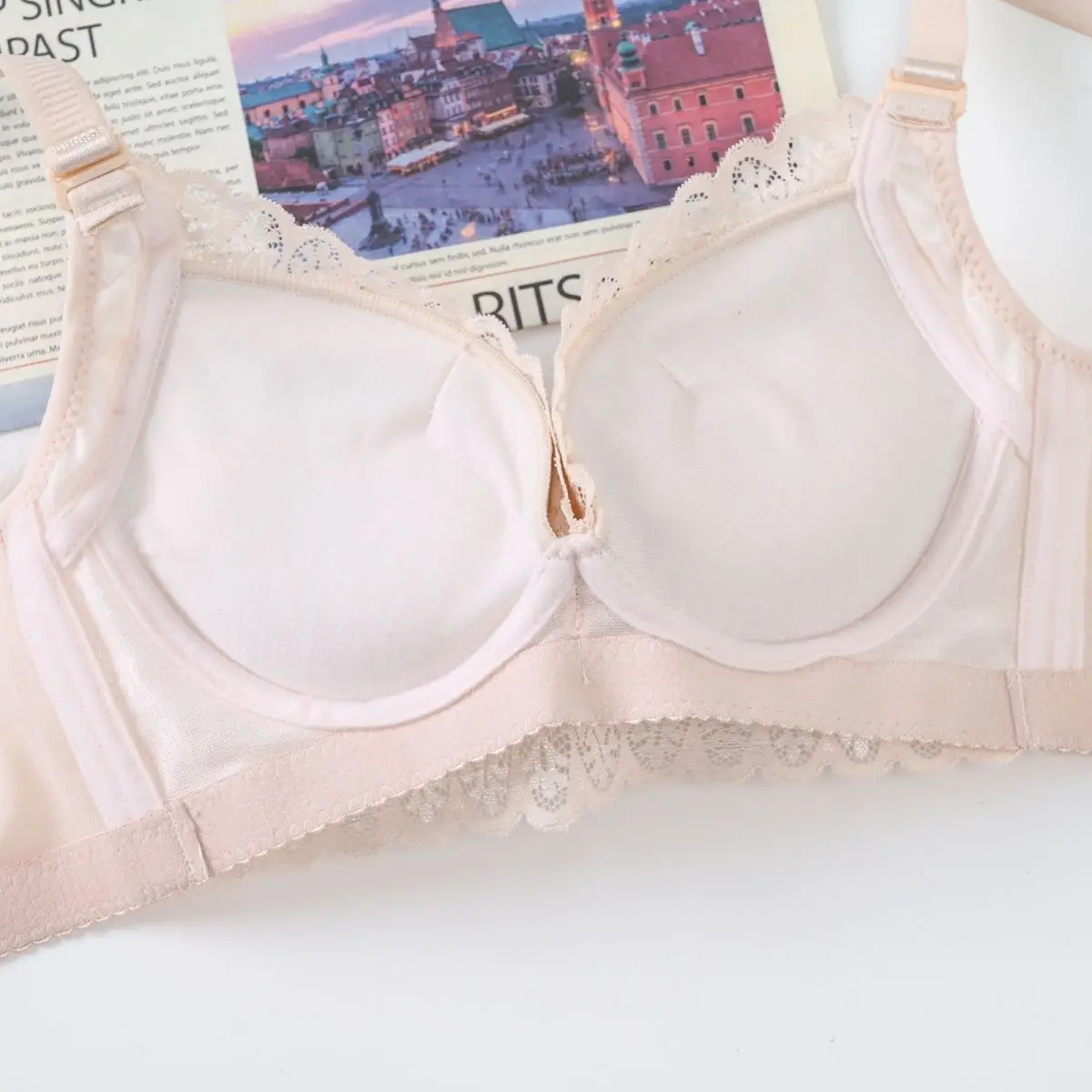 Super Thick Bra 12cm Female Extra Thick Farewell Airport Thickened Bra Without Steel Ring Gathered Small Chest 10cm