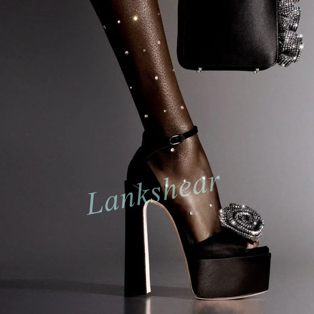 

3D Spiral Crystal Rose Flower Satin Sandals Square Toe Block Heel Platform Sandals Ankle Buckle Strap Designer Dress Shoes 2026