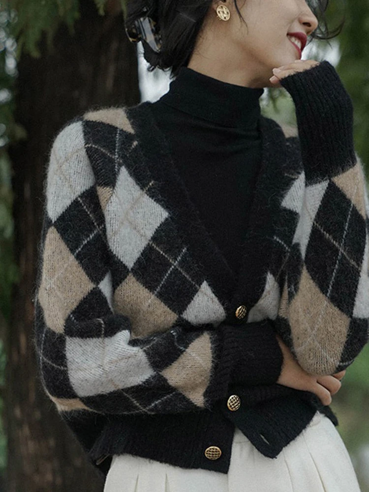 

Spring 2025 Women's Thiened V-Ne Sweater Base Layer Cardigan Coat Lazy Sle Top Sweet Sle Pure E-commerce Ss