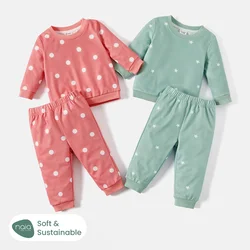 PatPat 2pcs Baby Girl/Boy Polka dots/Star Print Sweatshirt and Pants Set Perfect for Outings and Daily Wear Basic Style