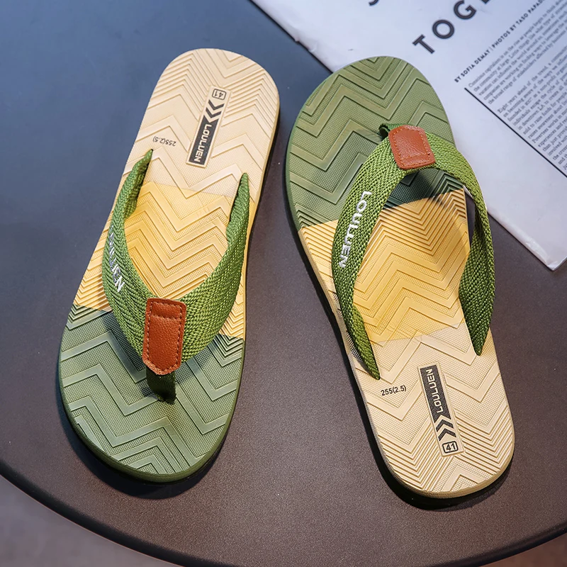 New Men's Summer Mixed Colors Flip Flops Mens Waterproof Beach Shoes Men Outdoor Breathable Slippers Men Fashion Slip-on Sandals