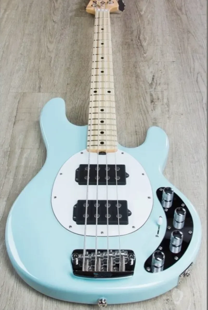 

Sky blue electric bass 4-string Ray bass Maple fingerboard Black plate 21Frets Fixed bridge Chrome tuner active battery