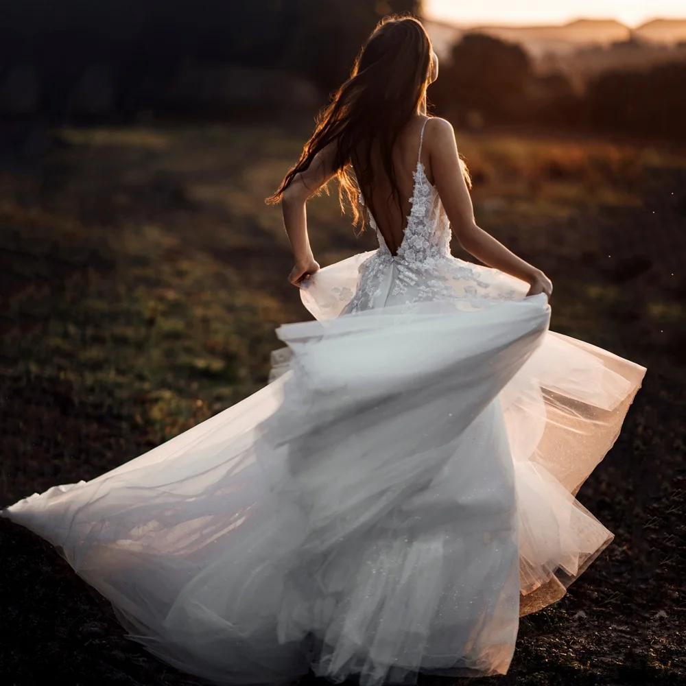 Tule Boho Aangepaste A-lijn Trouwjurken Backless Bruidsjurk Spaghettibandjes Applique Jurken Knop Vestidos De Novia