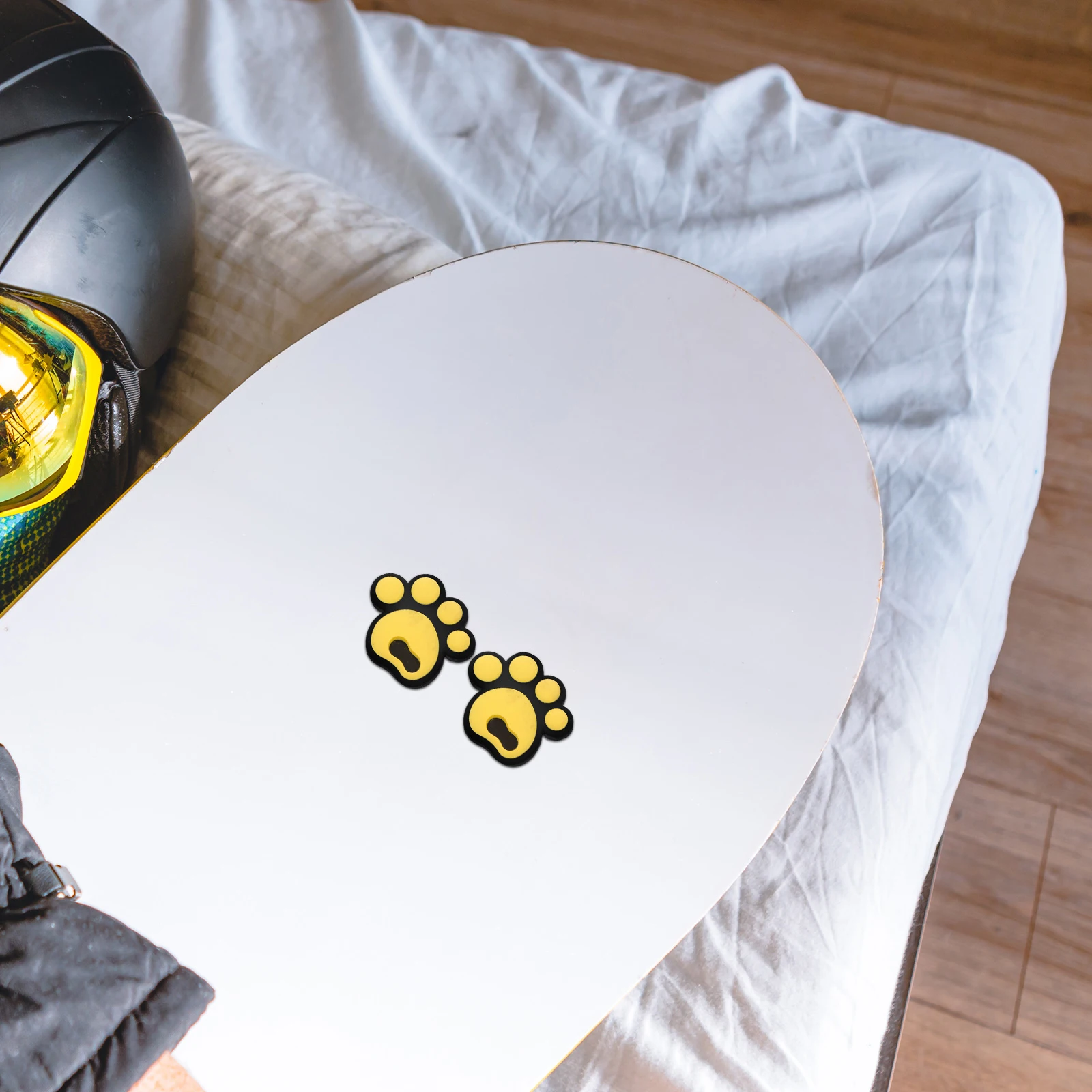 

4Pcs Anti-Slip Ski Stickers for Snowboards Cute Animal Paws Grip Enhancer Nonslip Pads Outdoor Sports Decorative Decals