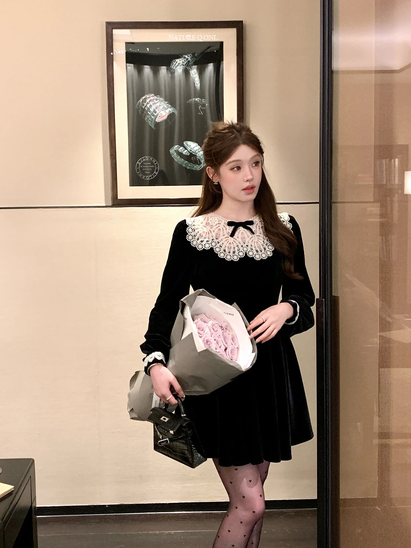 

Элегантное женское платье Hebe Sle из полиэстера с бархатными и кружевными вставками, приталенное, с длинными рукавами, черное, для подарка на день рождения