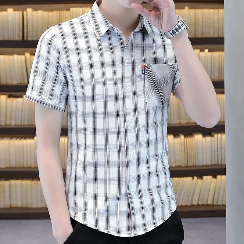 

Mens Lapel Collar All Over Plaid Print Patch Pocket Decor Slim Fit Short Sleeve Button Shirt