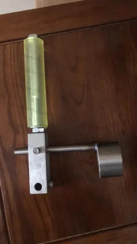 

Adjustment device for correction rod counterweight valve