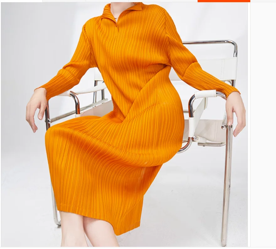 

HOT SELLING Miyake fold dress of solid v-neck button LONG SLEEVE The hem is split dress IN STOCK