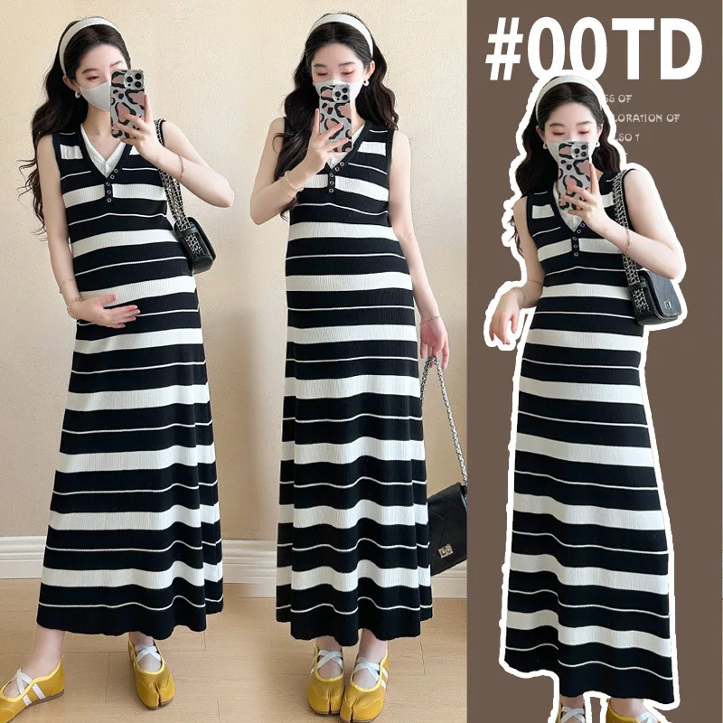 

2025 Pregnant Women Summer Pregnancy High End Sensation Wearing Fake Two Piece Knitted Striped Tank Top Skirt