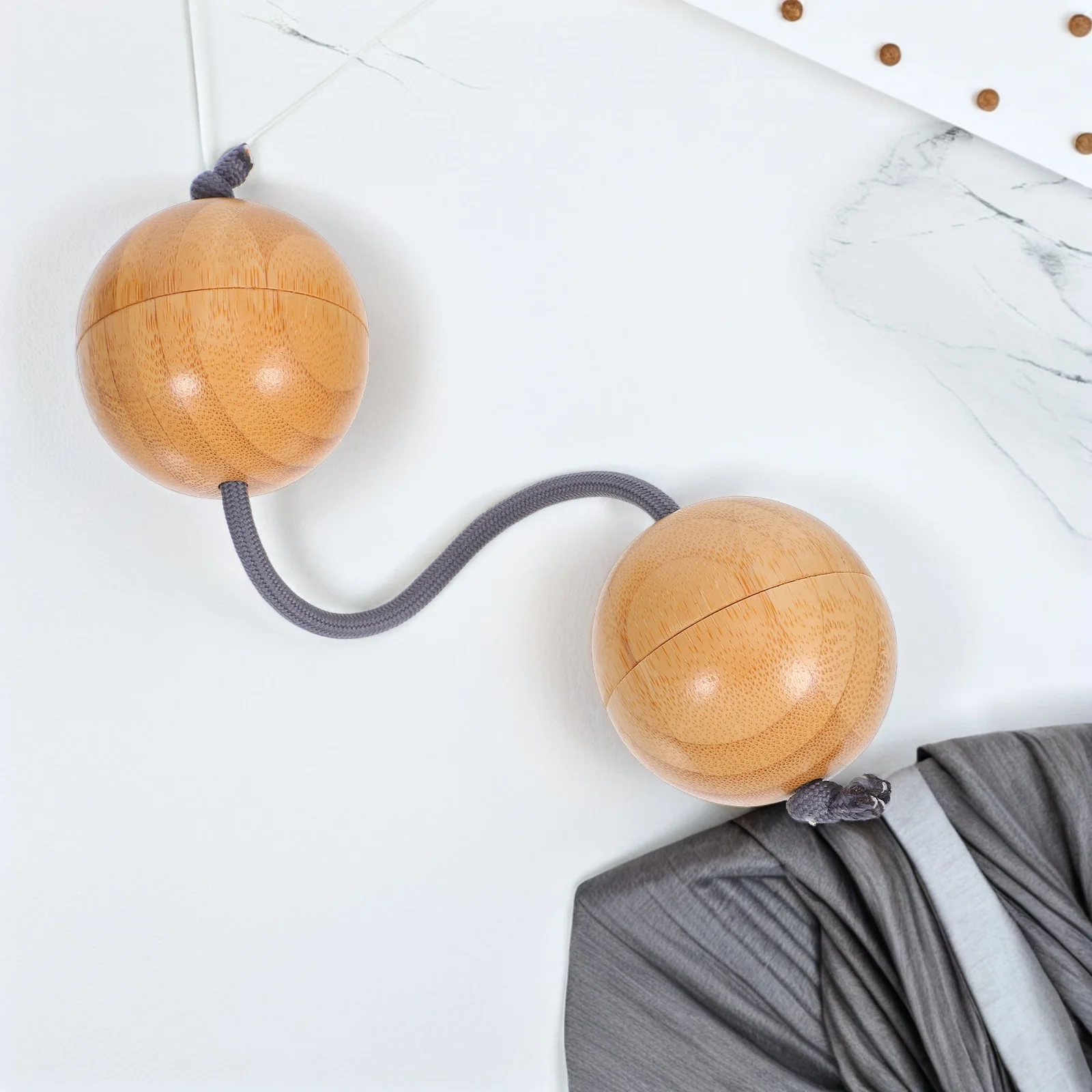 

Bamboo Percussion Instrument Shaker Maracas Unique Rhythmic Hand Musical Durable Portable Preschool Party Performance Rattle