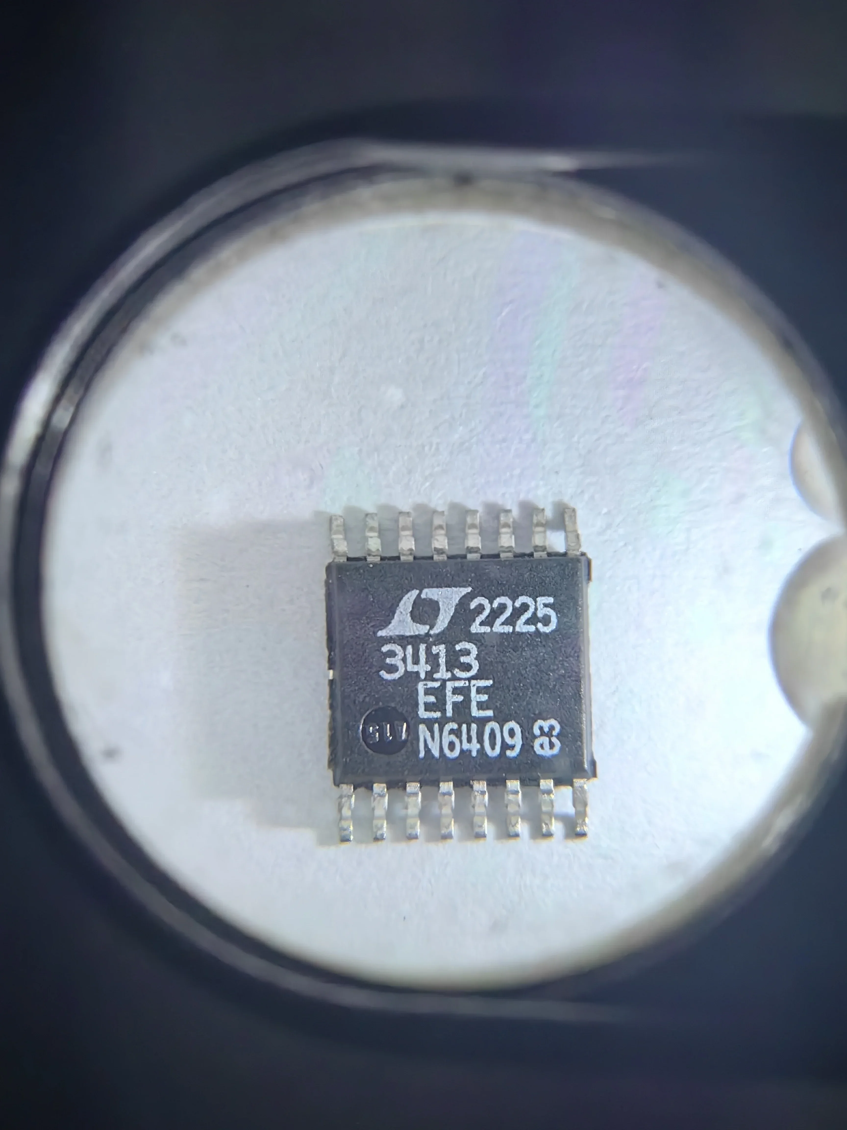 LTC3413EFE LTC3413IFE LTC3413  - 3A, 2MHz Monolithic Synchronous Regulator for DDR/QDR Memory Termination