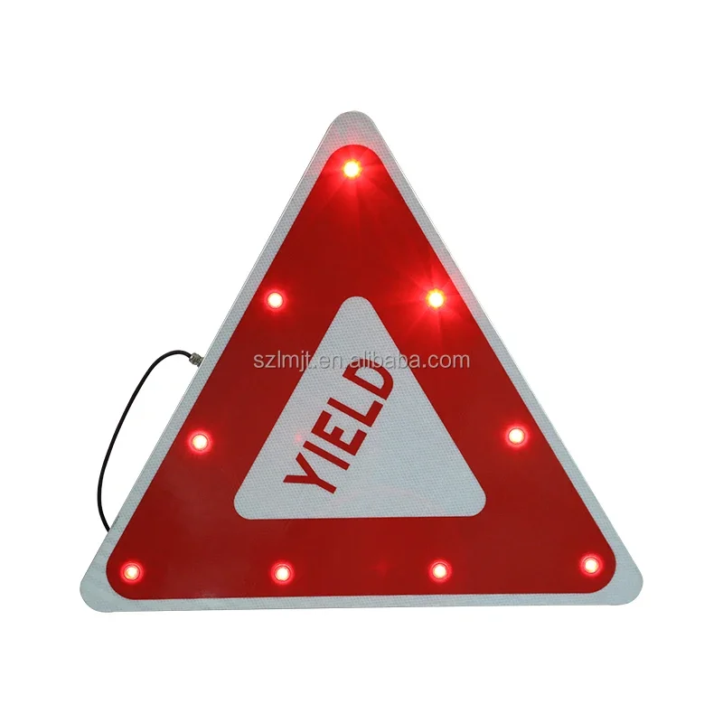 Road Safety Aluminum Triangle Road Traffic Signs Solar Powered Yield Flashing LED Traffic Warning Sign