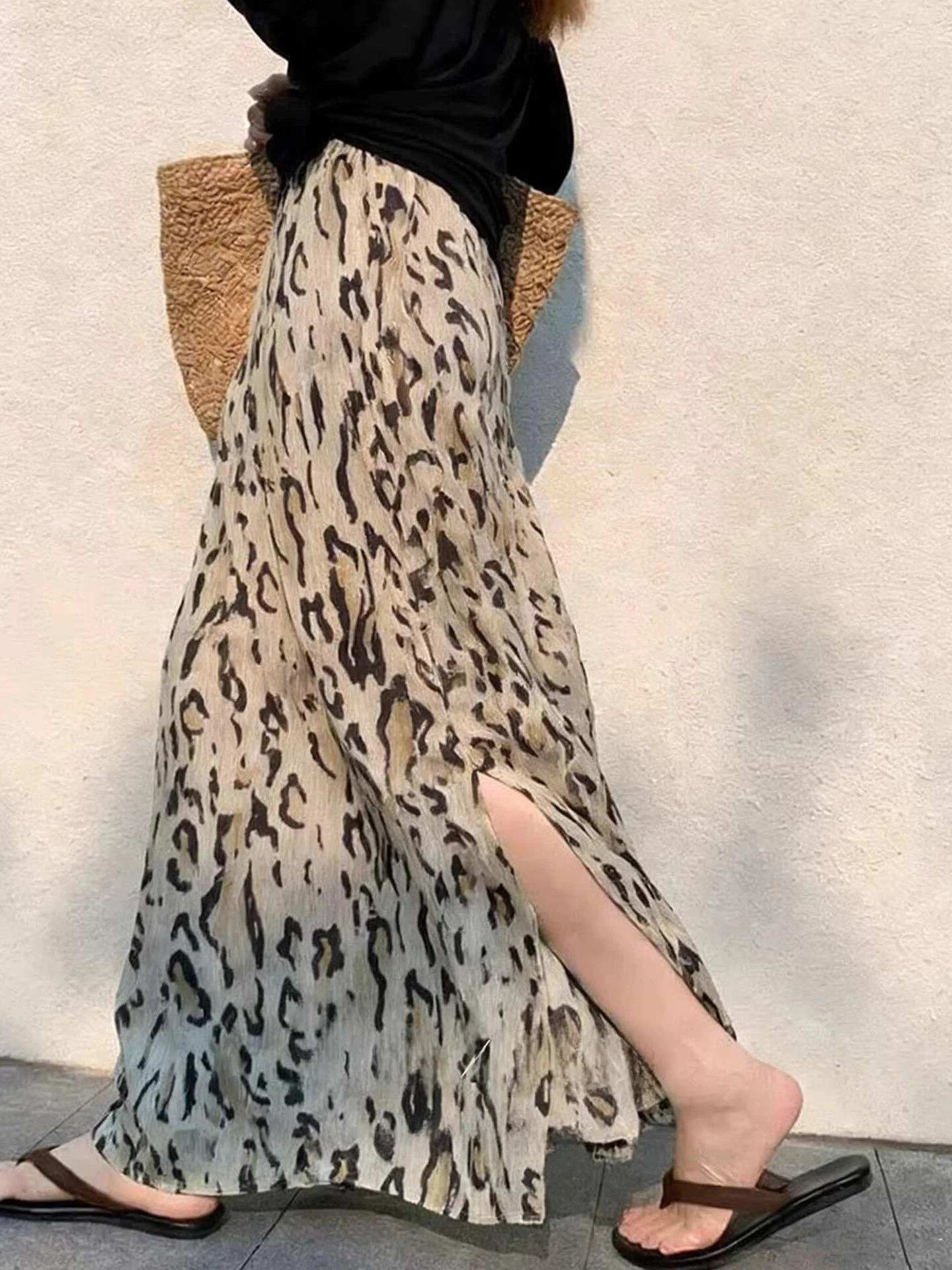 Stunning Leopard Print A-Line Midi Skirt Women Summer Long Split Beach Vacation Floral Long Dress Korean Style High Waist Loo...