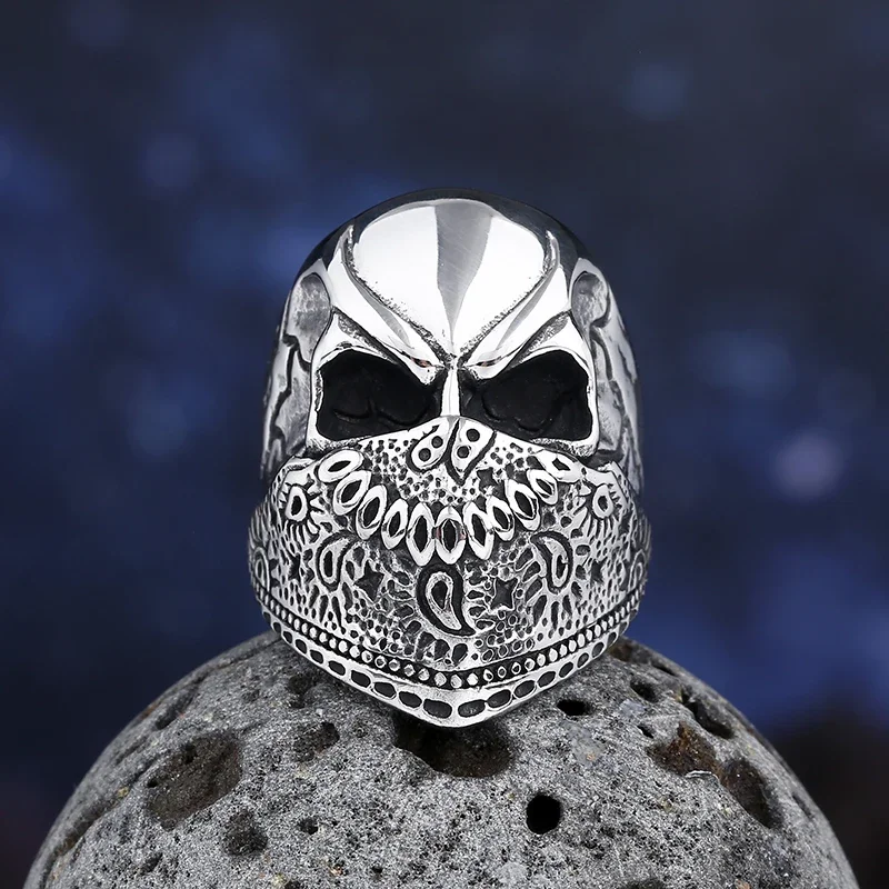 Anillo Hombre Wholesale Stainless Steel Gothic Skull Mask Ring Biker Hiphop rock Jewelry Unique Halloween Gift for Men