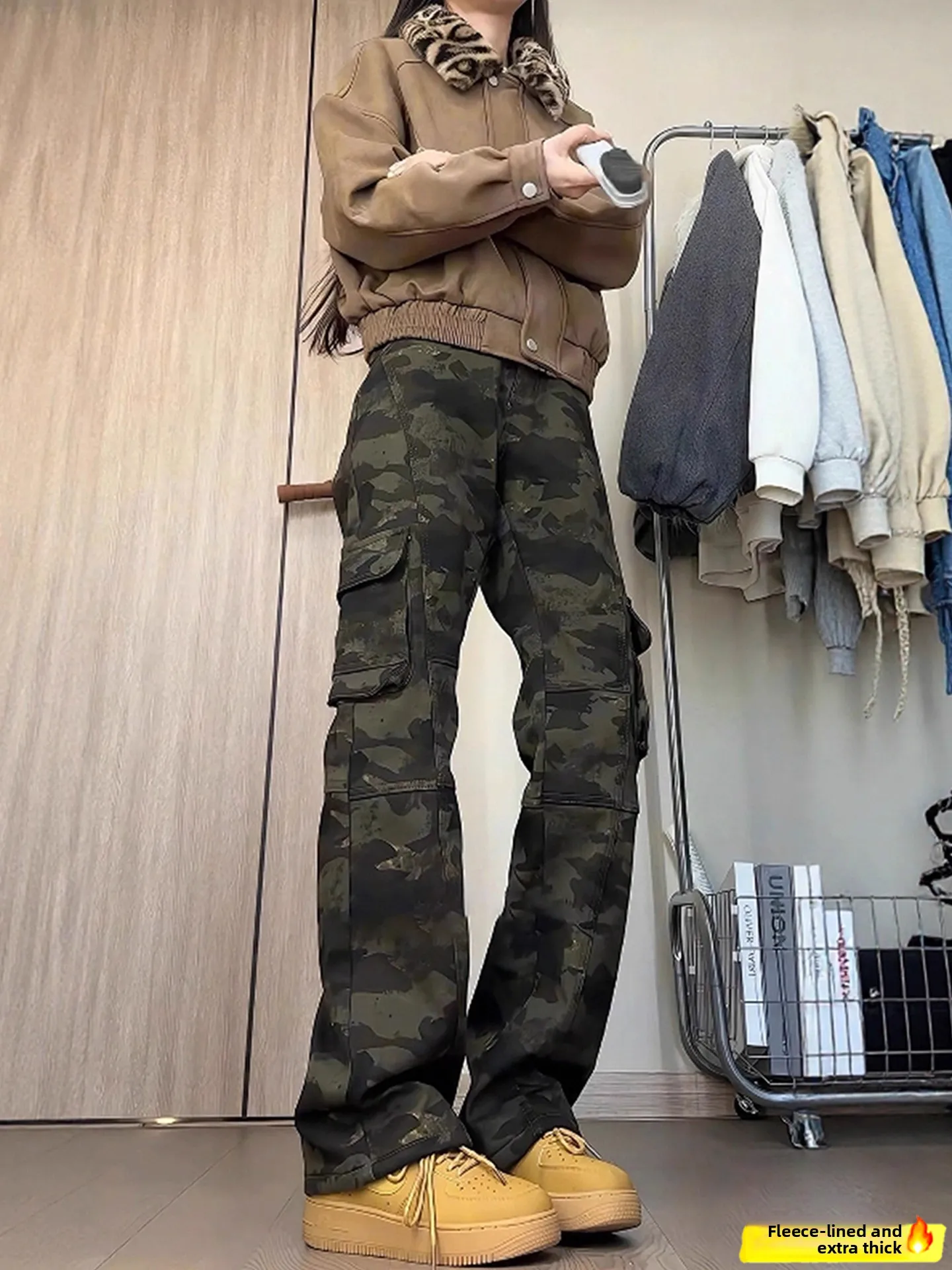 

Мужские джинсы-клеш с камуфляжным принтом и флисовой подкладкой, стильные, модные, приталенные, прямые, для работы...