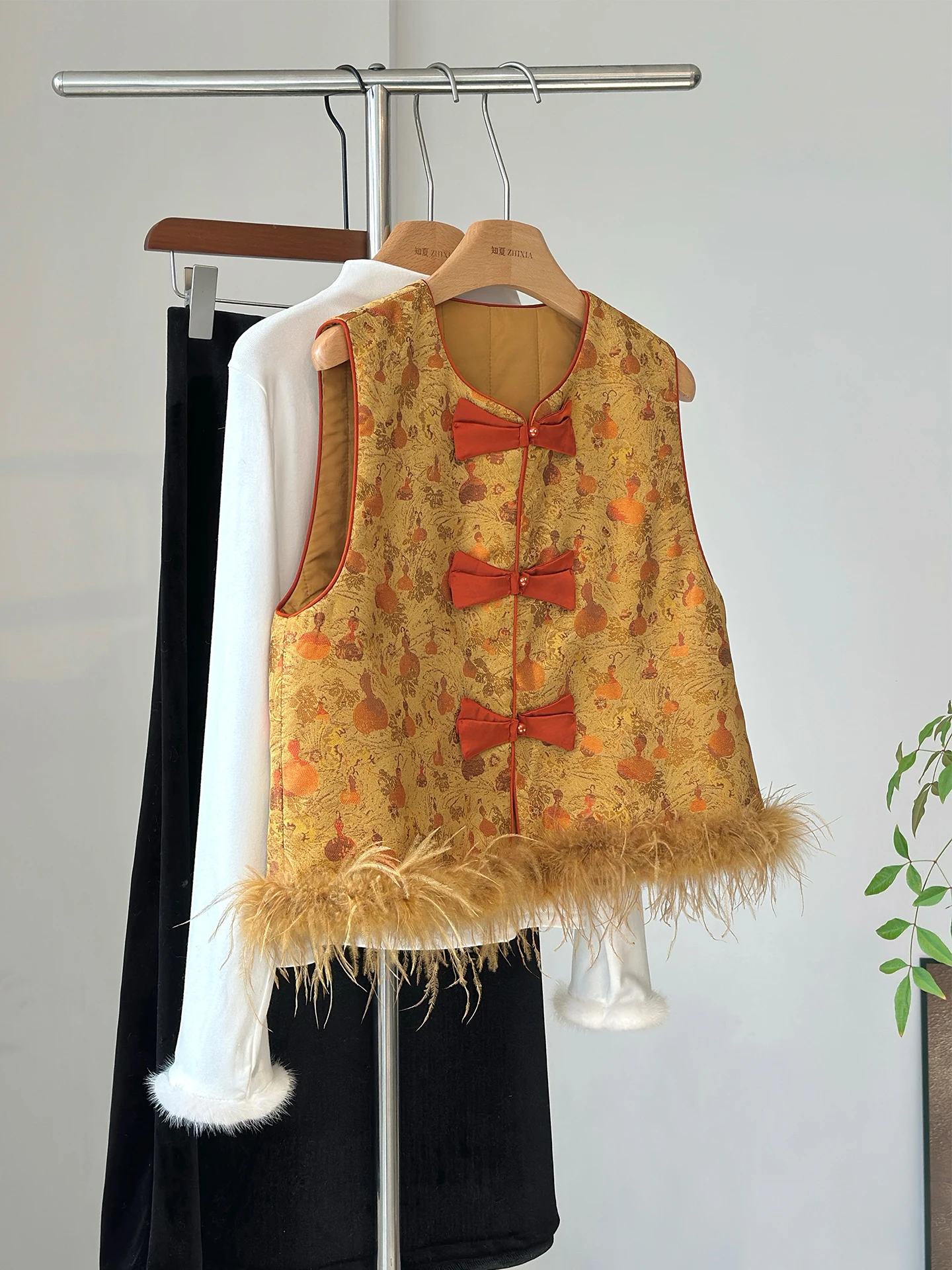 Chinese Style Vest for Women Autumn and Winter Quilted Outer Wear Western Youthful-Looking New Women's Clothing