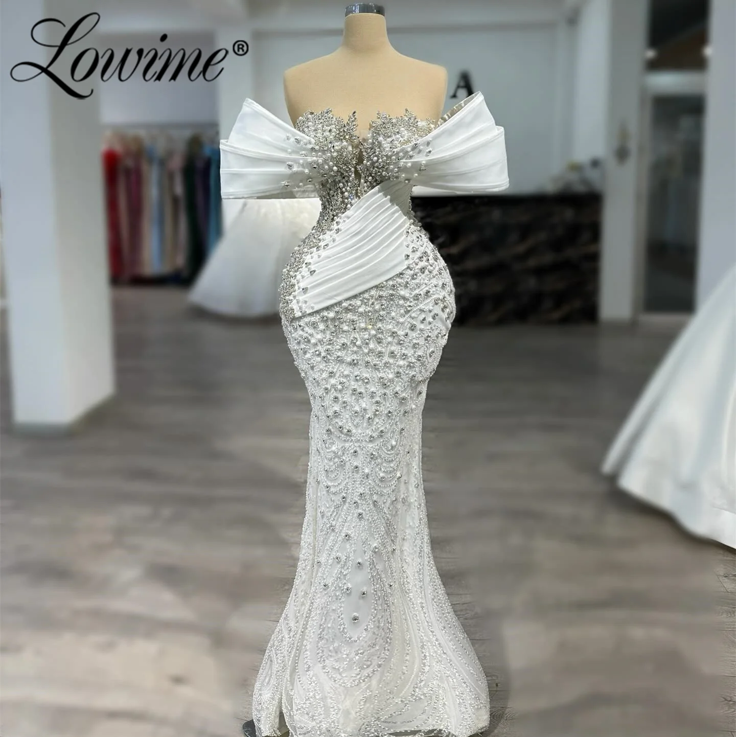 2025 Customized White Evening Dresses Arabic Pearl Off The Shoulder Mermaid Prom Dress Crystals Celebrity Dress Women Party Gown