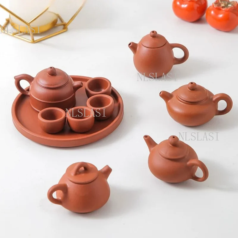 Mini Yixing Zisha Tea Set Red Clay 1 Teapot 4 Teacups with Tray Portable Kung Fu Tea Set Palm Size Travel Tea Set for Home Gift