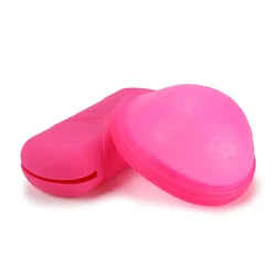 Disco menstrual macio do silicone com caixa, extra-fino, disco menstrual reusável, alternativa da almofada do tampão, copo da esterilização