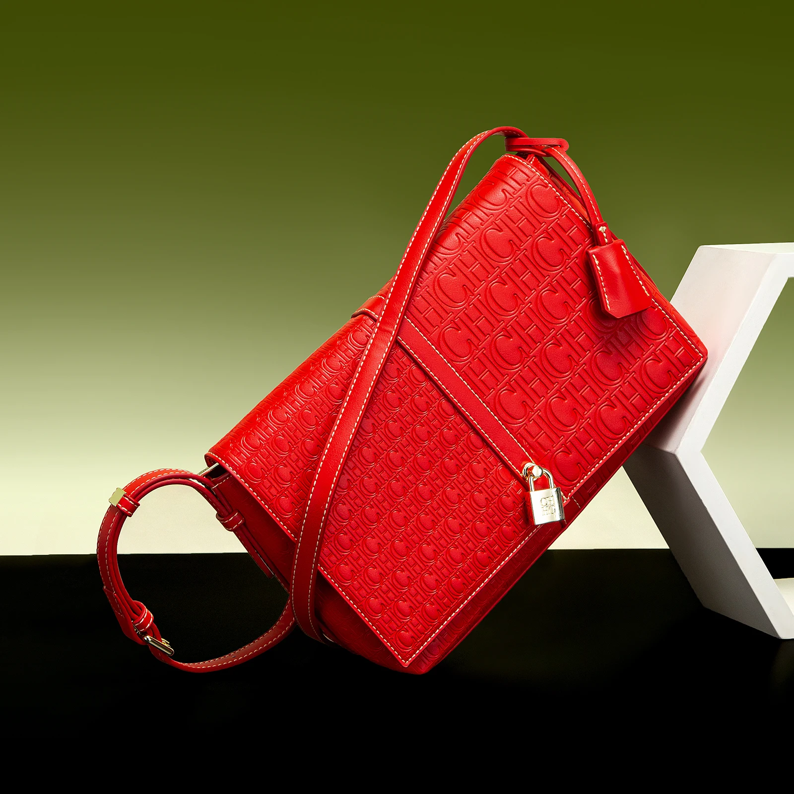 

Fashion Classic Retro Women's New Shoulder Bag Solid Color Business Commuter PVC Material New Shoulder Bag