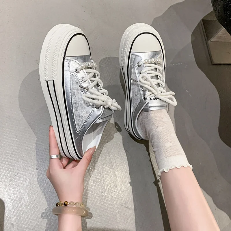 Soft Lining Women Slides Lightweight Body Sturdy Rubber Sole Practical Design for All Day Leisure and Household Activities