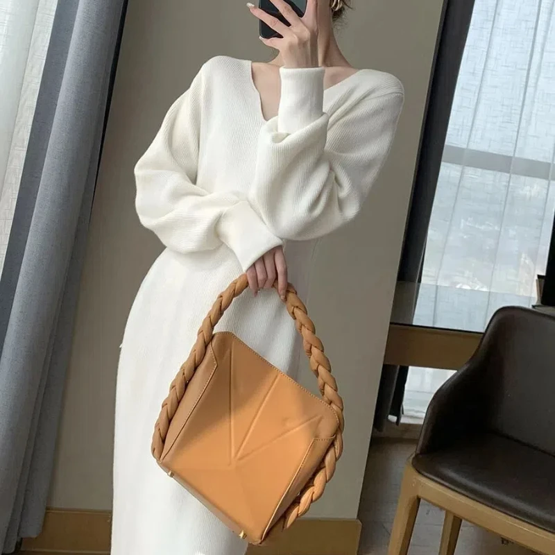 White Women's Dresses 2024 Autumn Winter New V-neck French Style Dresses Vintage Elegant V-neck All-match Fashion Knitted Dress