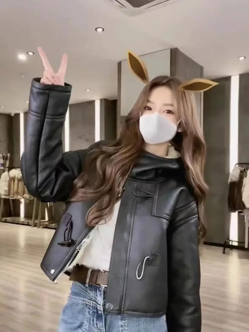 Autumn Winter Niche Unique Chic Top French Small Fragrant Celebrity Design Sense Korean Hooded Leather Jacket Short Coat Women