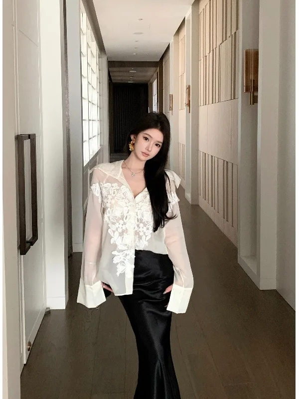 

Elegant Embroidered Patch Long Sleeve Loose Fit White Shirt Single Button Trendy Top Nicole Rose Brand Autumn Collection