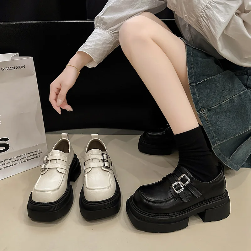 

2024 Casual Oxfords Shoes Woman Round Toe Loafers with Fur Clogs Platform Shoes British Style Autumn Slip-on Buckle Summer Shoes