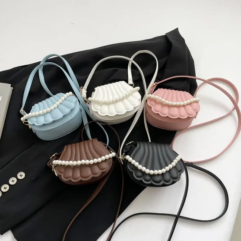 Elegant Seashell Shape French Pearl Chain Handbag Women Soft PU Leather Shoulder Clutch Bag for Wedding Date Weekend Trip