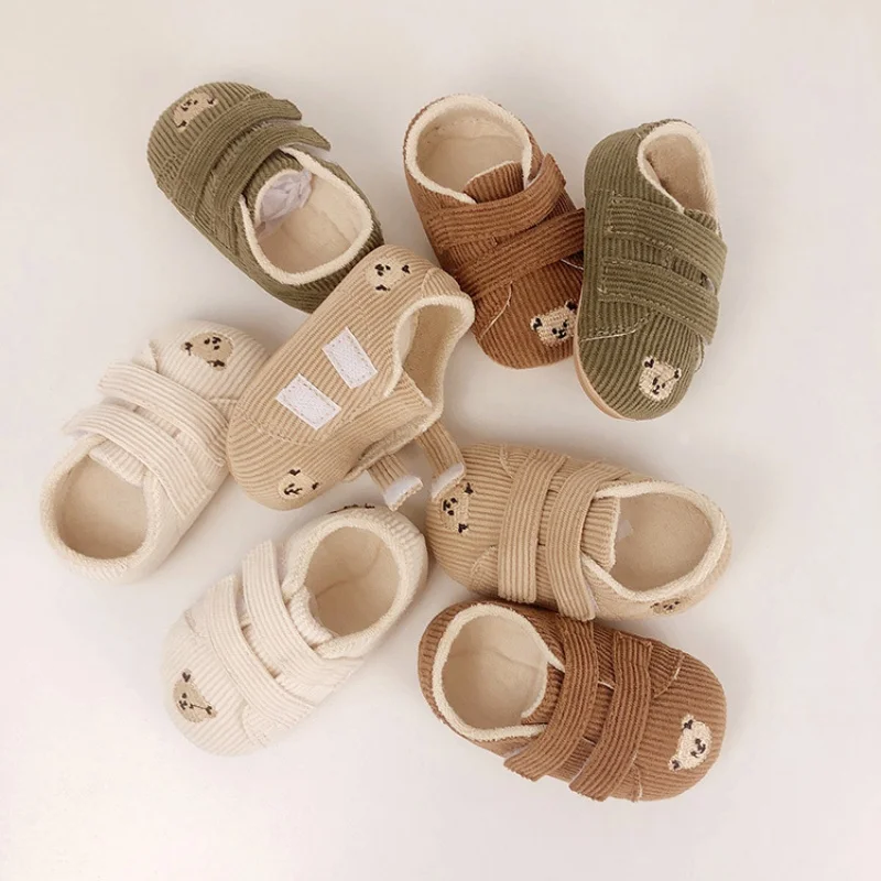 2025 Spring Embroidered Little Bear Baby Shoes Korean Edition Striped Anti slip Children's Shoes Sneakers